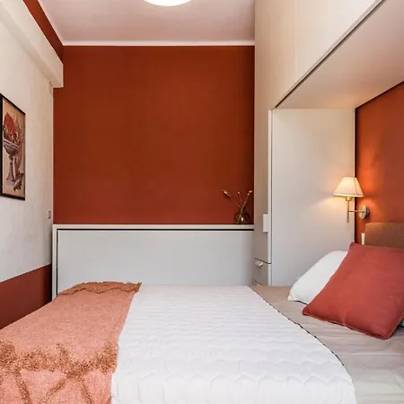 Orange Apartamento *