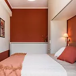 Orange Apartamento *